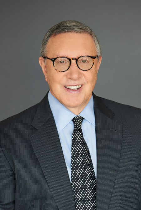 Norm-Pearlstine18198RET