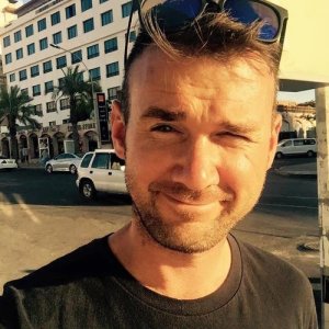 headshot-sean-howell